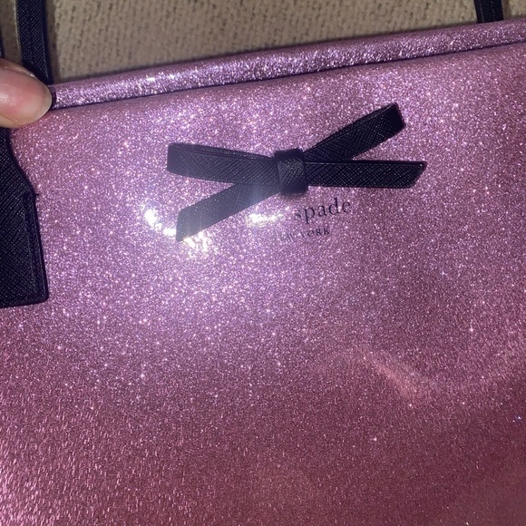 💕♠️ NWOT- Kate Spade Large Glimmer shimmer Tote bag! - Picture 4 of 9